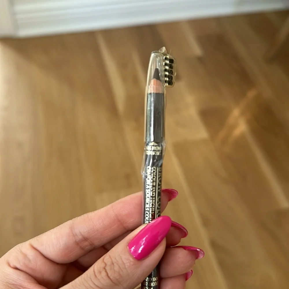 L’Oreal Brow Colourist pencil in dark brown NWT
